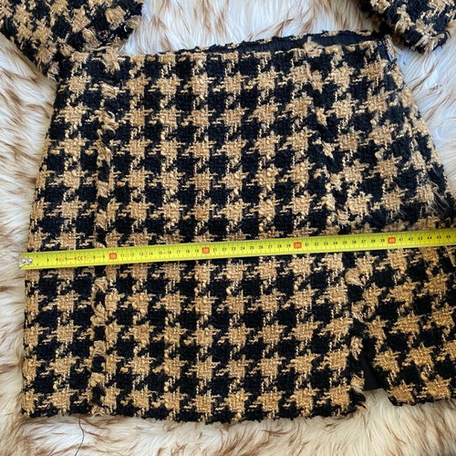 Zara set with cropped blazer and mini skirt like new, black and yellow