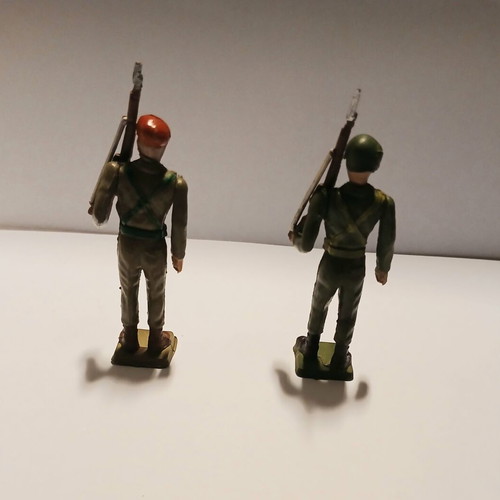 Athina toy soldiers infantry used, broken bayonet tip