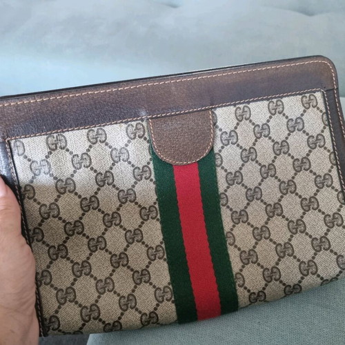 Gucci clutch in very good condition, beige and brown