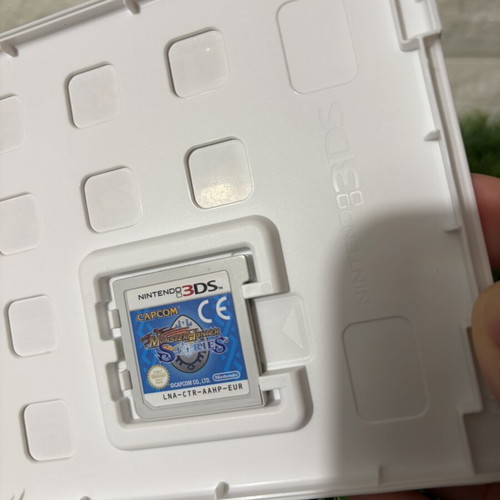 Monster Hunter Stories Nintendo 3DS game used, excellent condition