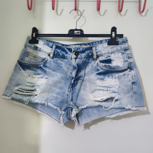 Zara Trafaluc low-rise denim shorts like new, size 36, blue