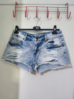 Zara Trafaluc low-rise denim shorts like new, size 36, blue