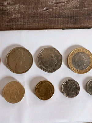 Coin collection with Queen Elizabeth used