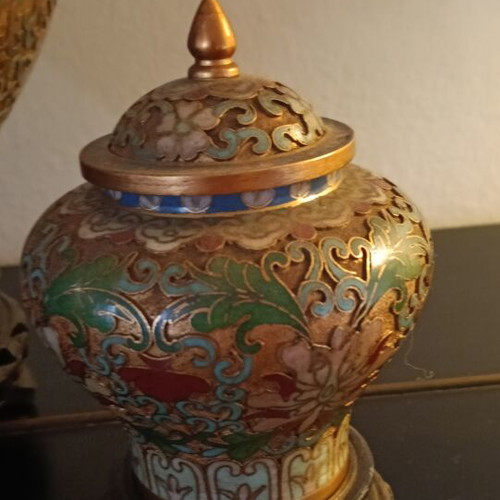 Cloisonné Chinese vases like new, set of 3 with intricate enamel designs