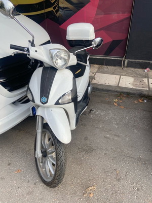 Piaggio Liberty 150 μεταχειρισμένο, αυτόματο σκούτερ 150cc, άσπρο, 2010