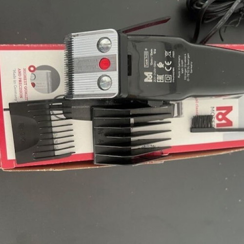 Moser 1400 Professional hair clipper new, black