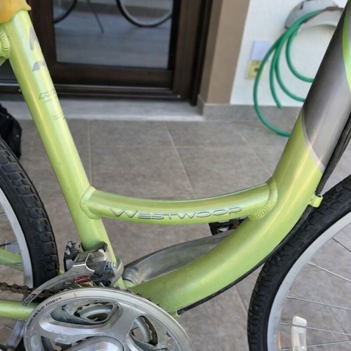 KHS Westwood Ladies city bike like new, 700c wheels, 21-speed Shimano