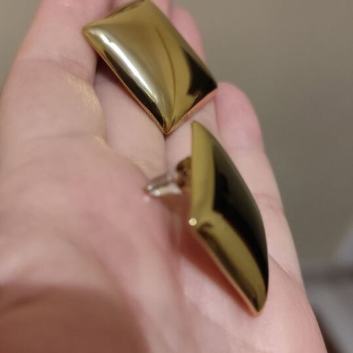 Square gold-tone earring made of stainless steel new