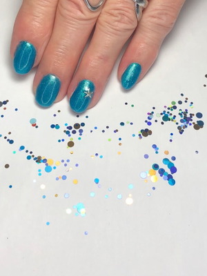 Press On Nails Καινούργια, χειροποίητα σε σχήμα και χρώμα επιλογής
