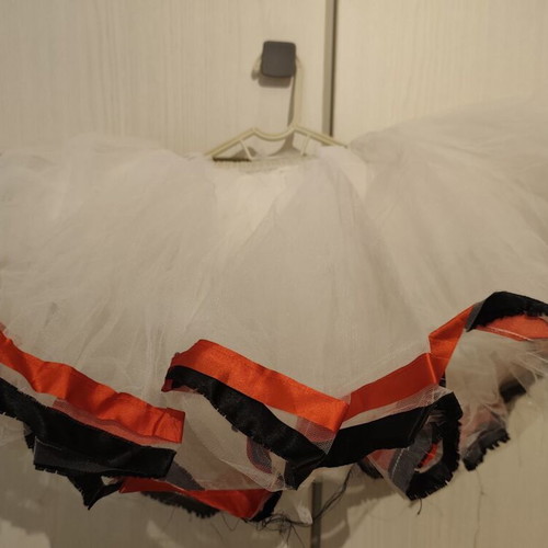 Tutu dance skirt like new for girl 10+ years old