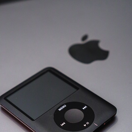 iPod nano 3rd Gen 8GB