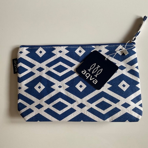 AQVA SUMMER CLUTCH / TOILETRY BAG