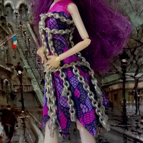 Monster High Spectra Vondergeist "Haunted" doll like new