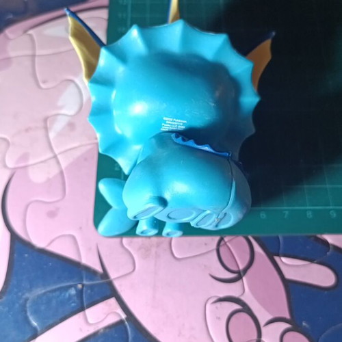 Funko Pop! Games Pokemon Vaporeon #627 figure like new, 9-10 cm