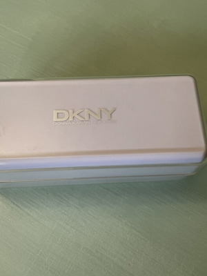 Donna Karan Sunglasses Case used, white velvet interior