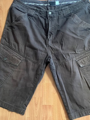 Livergy XXL ανδρική βερμούδα μεταχειρισμένη, καφέ βαμβακερό ύφασμα με σκίσιμο πίσω
