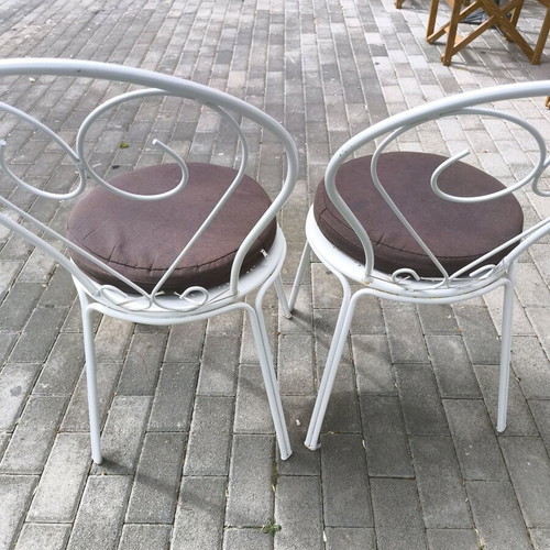 Metal outdoor chairs used, pack of 50 with cushions
