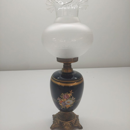Vintage table lamp hurricane used, classic opaline lamp