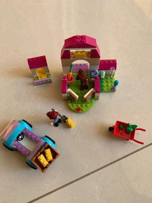 Lego Juniors Mia's Farm Suitcase 10746 used, without box