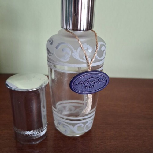 Perfume bottle 30 ml in excellent condition