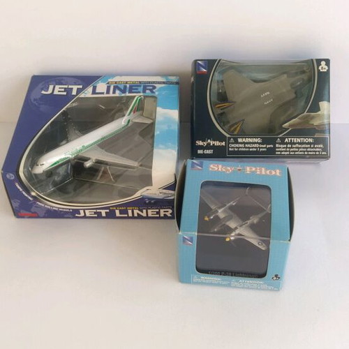 Toy airplanes 3 pieces like new, Sky Pilot Jet Liner F-35 P-38 Boeing 777