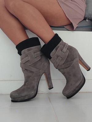 Joan & David Beesley Sweater Cuff Heeled Booties, grey suede, size 39