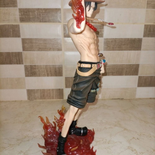One Piece Portgas D Ace figure like new, 24cm