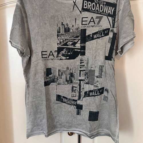 T shirt Emporio Armani used, size M, beige