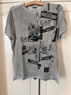 T shirt Emporio Armani used, size M, beige