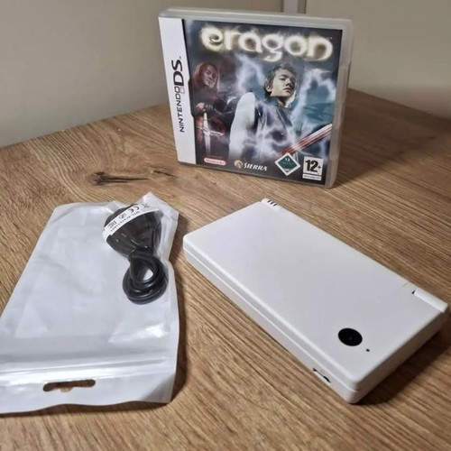 Nintendo DSi White like new with case and charger