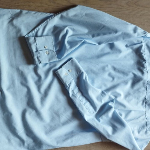 Christian Berg men's light blue non-iron dress shirt, L