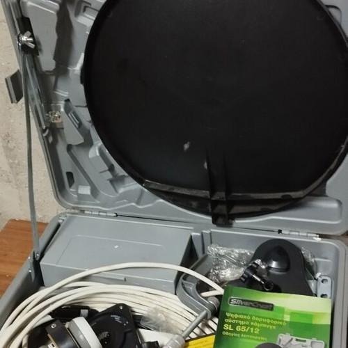 SilverCrest SL 65/12 Portable Satellite Receiver Camping Kit (12V/220V)