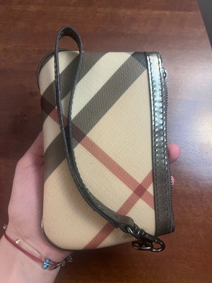 Burberry wallet or mini bag