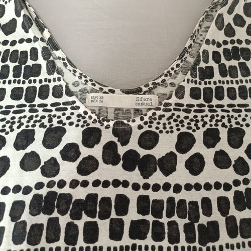 Sfera summer tank top like new, size S, black and white