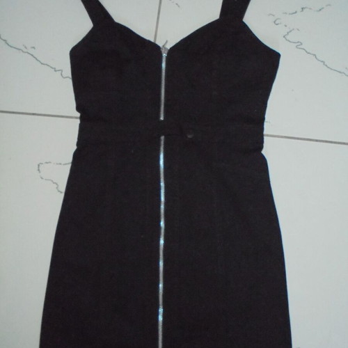 Madlen dress used small size black