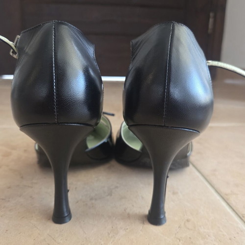 Max de Carlo Black Leather Slingback Heels used, size 38