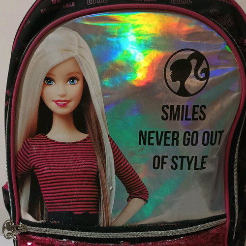 Barbie school bag with wheels and handle used, for primary school