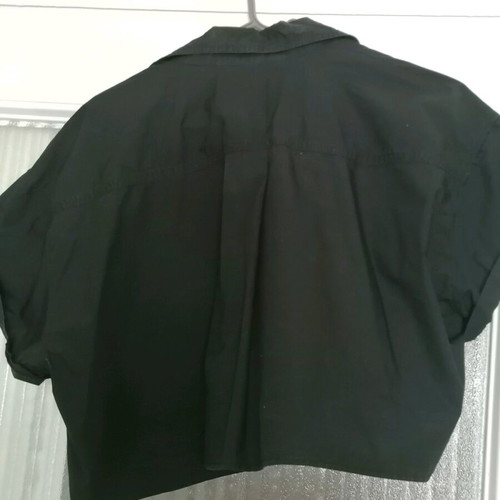 Cropped Zara short-sleeve shirt like new, black, size L