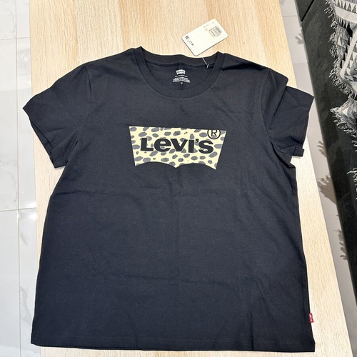 Levi's T Shirt new, size M, black