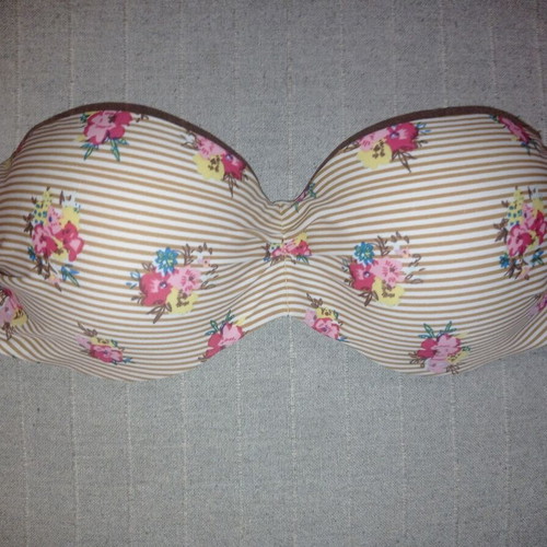 Strapless bikini tops set of 2 like new, cup B, size M