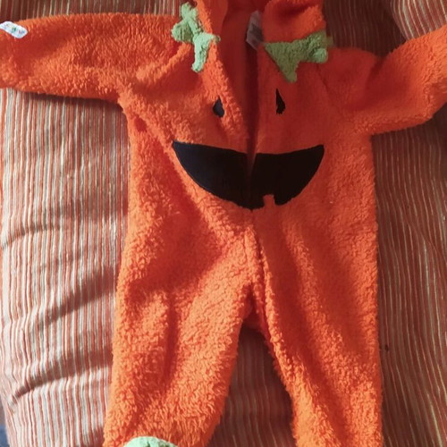 Pumpkin outfit for 3 month old baby like new