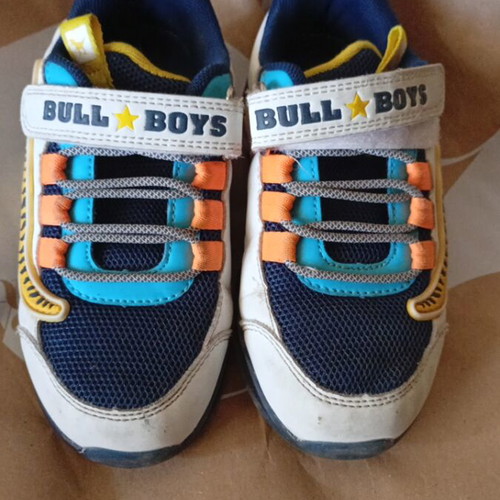 Bull Boys No30 athletic shoes used, light-up dinosaur eye