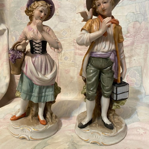 Porcelain figurines new, 1970s decade, set of 2 pieces