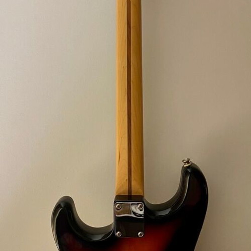 Fender Stratocaster 1994 Fire-Era Sunburst guitar like new