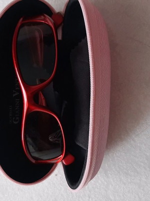 Gianni Venturi children's sunglasses new