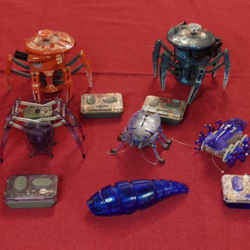 Hexbug set like new with 13 nano and Battle Ground Spider