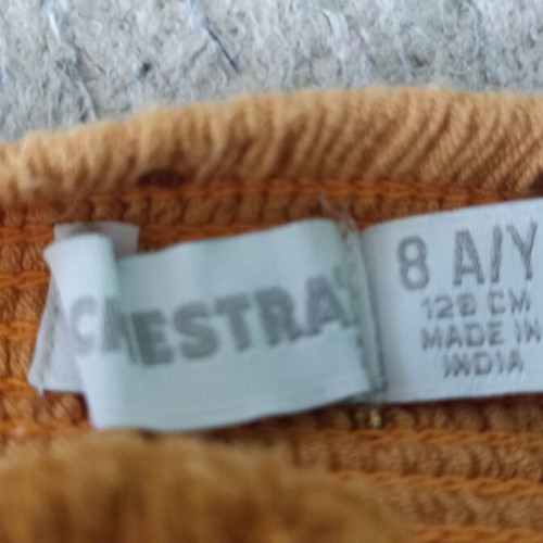 Orchestra skirt for girl 8 years like new, mustard color