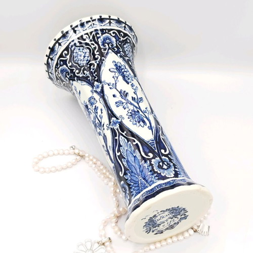 Vintage Delfts Boch vase used, blue perfection