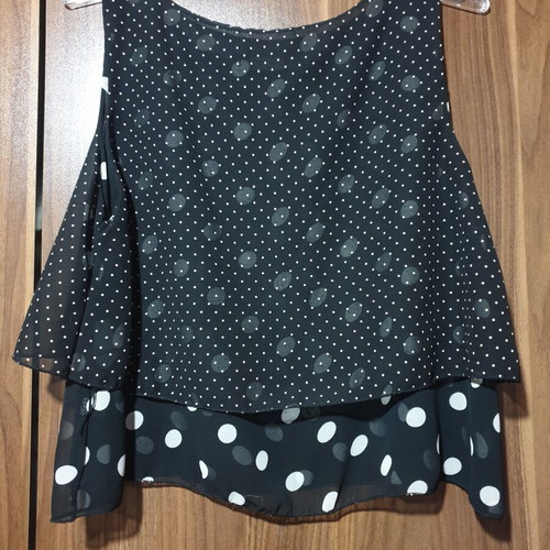 Julia Bergovich sleeveless blouse new, size S/M, black and white