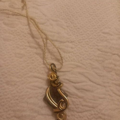 Pendant new with unique style without chain, with cord
